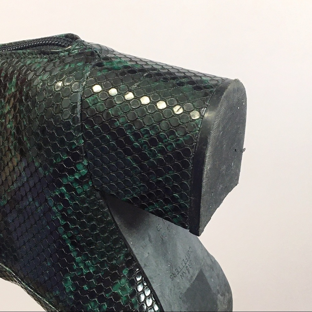 Urban Outfitters Harlow Green Faux Snakeskin Boot - Picture 4 of 7